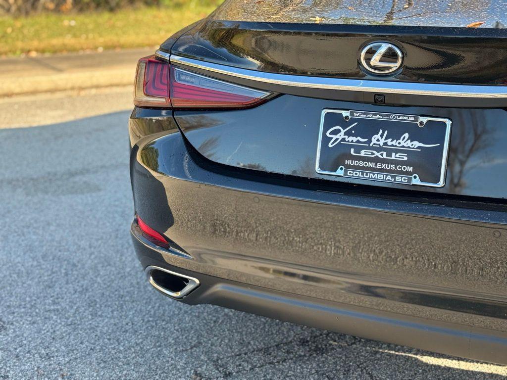 new 2025 Lexus ES 350 car, priced at $58,092