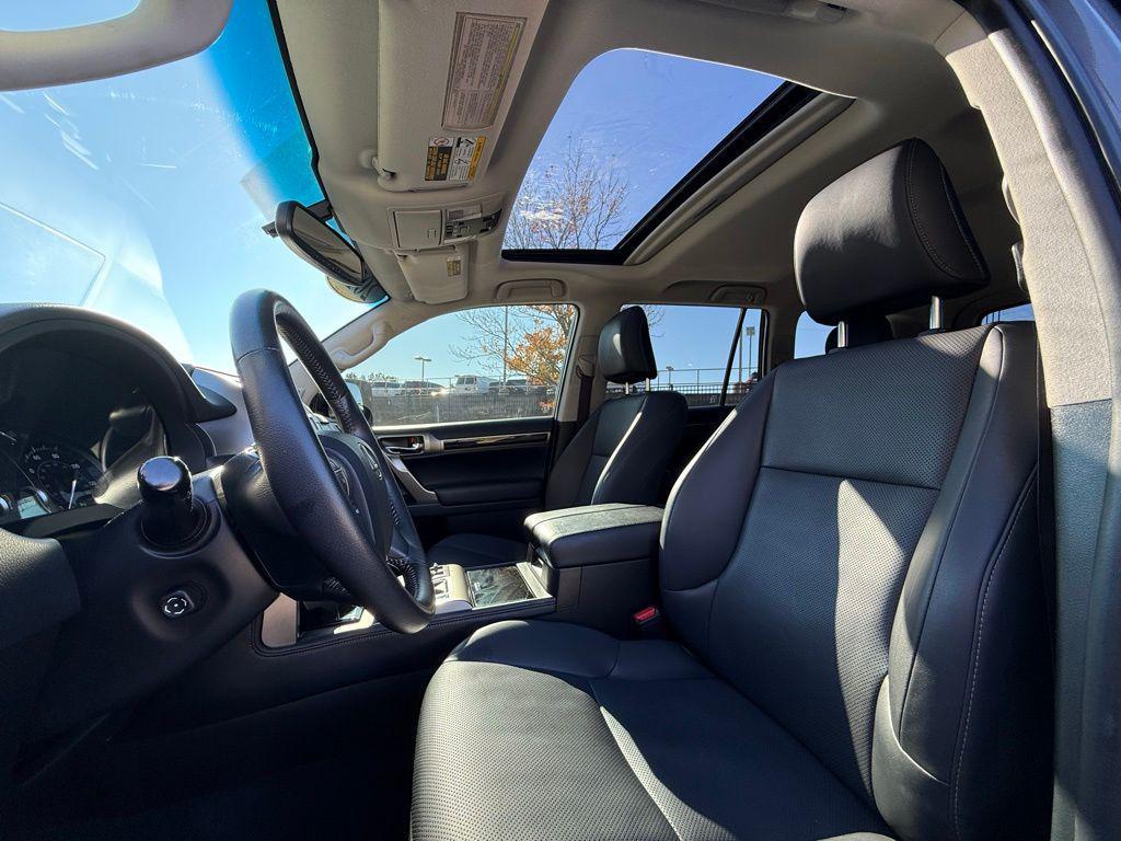 used 2017 Lexus GX 460 car, priced at $31,930