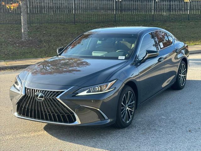 new 2025 Lexus ES 350 car, priced at $51,072