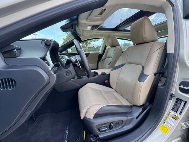 used 2019 Lexus ES 350 car, priced at $31,963