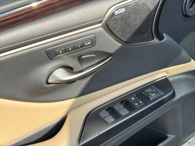 used 2019 Lexus ES 350 car, priced at $31,963