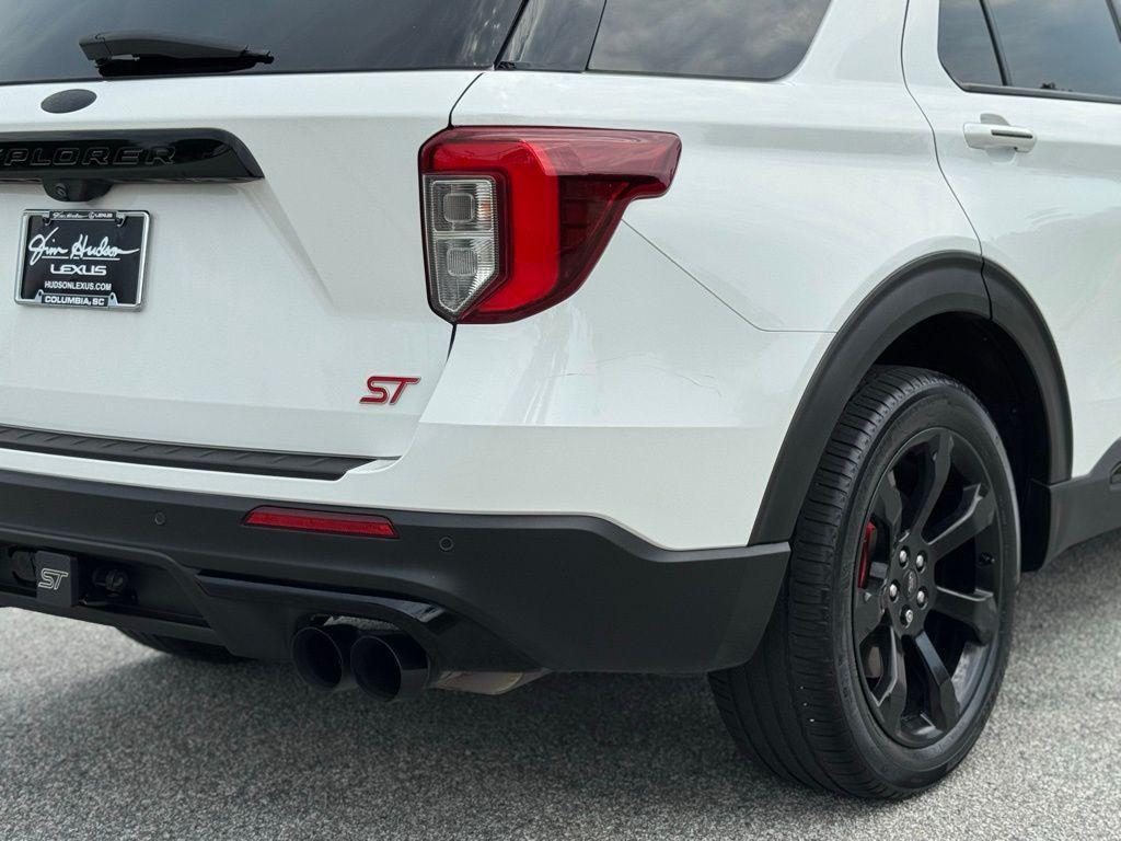 used 2022 Ford Explorer car, priced at $38,462