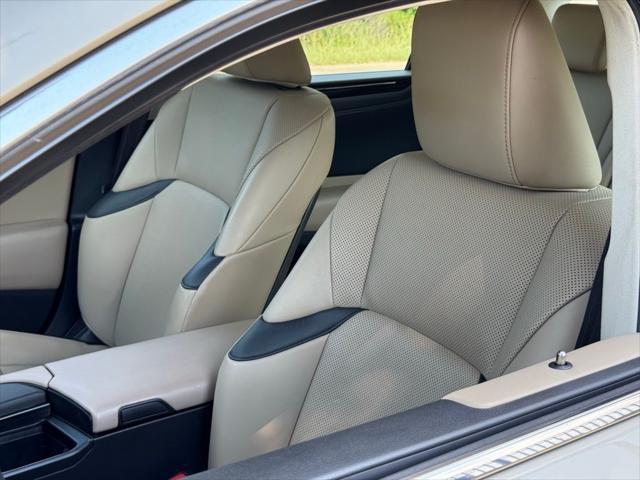 used 2019 Lexus ES 350 car, priced at $25,963