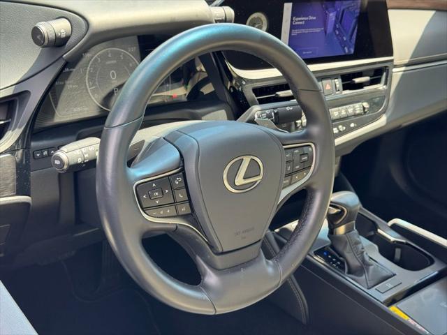 used 2025 Lexus ES 350 car, priced at $45,963