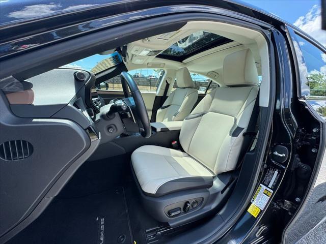 used 2025 Lexus ES 350 car, priced at $45,963