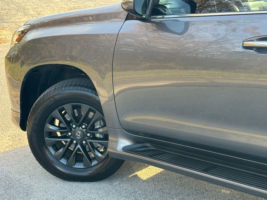 used 2023 Lexus GX 460 car, priced at $60,668