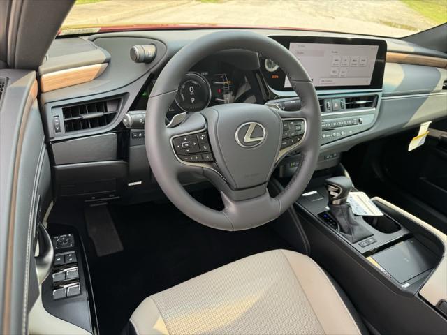 new 2024 Lexus ES 300h car, priced at $52,292