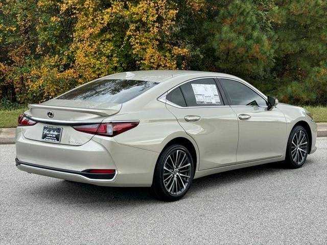 new 2025 Lexus ES 300h car, priced at $52,976