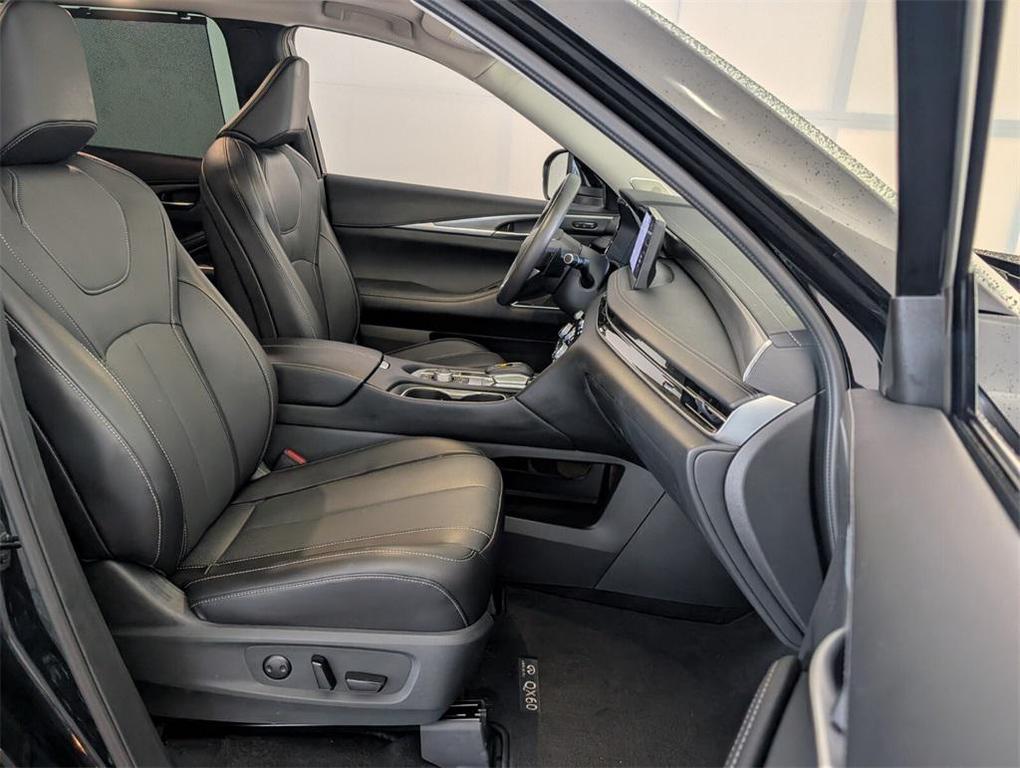 used 2025 INFINITI QX60 car, priced at $41,263