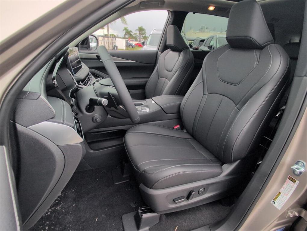 new 2026 INFINITI QX60 car, priced at $51,921