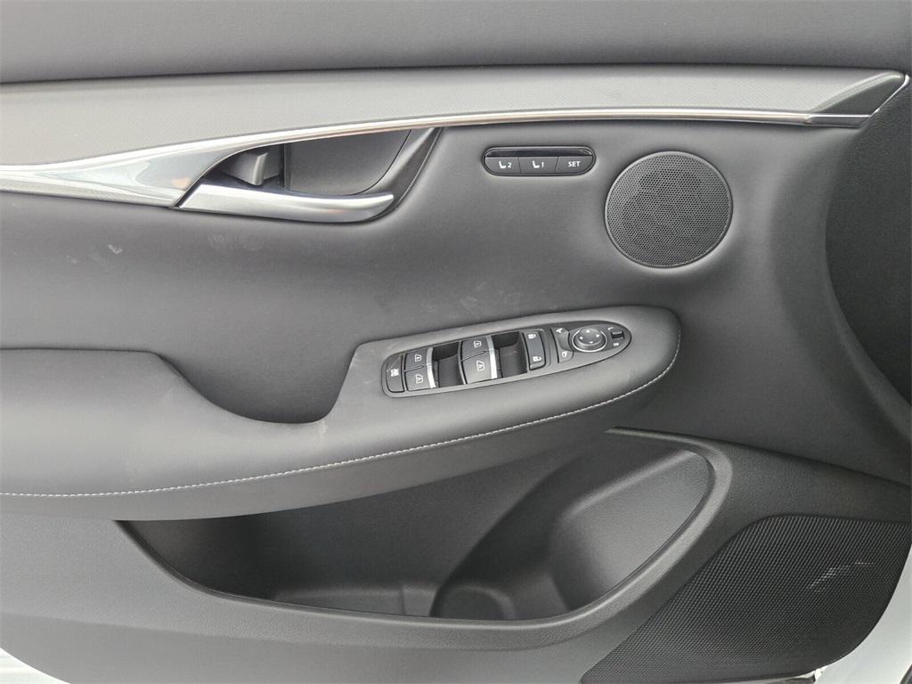 new 2025 INFINITI QX50 car, priced at $46,068