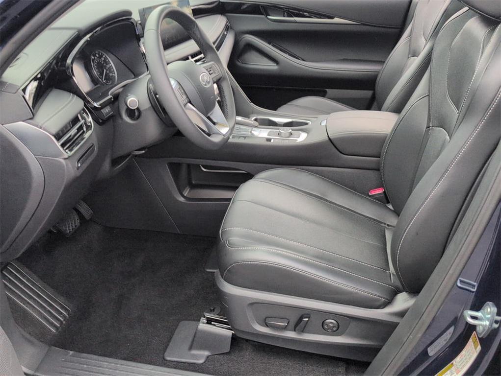 used 2025 INFINITI QX60 car, priced at $39,618