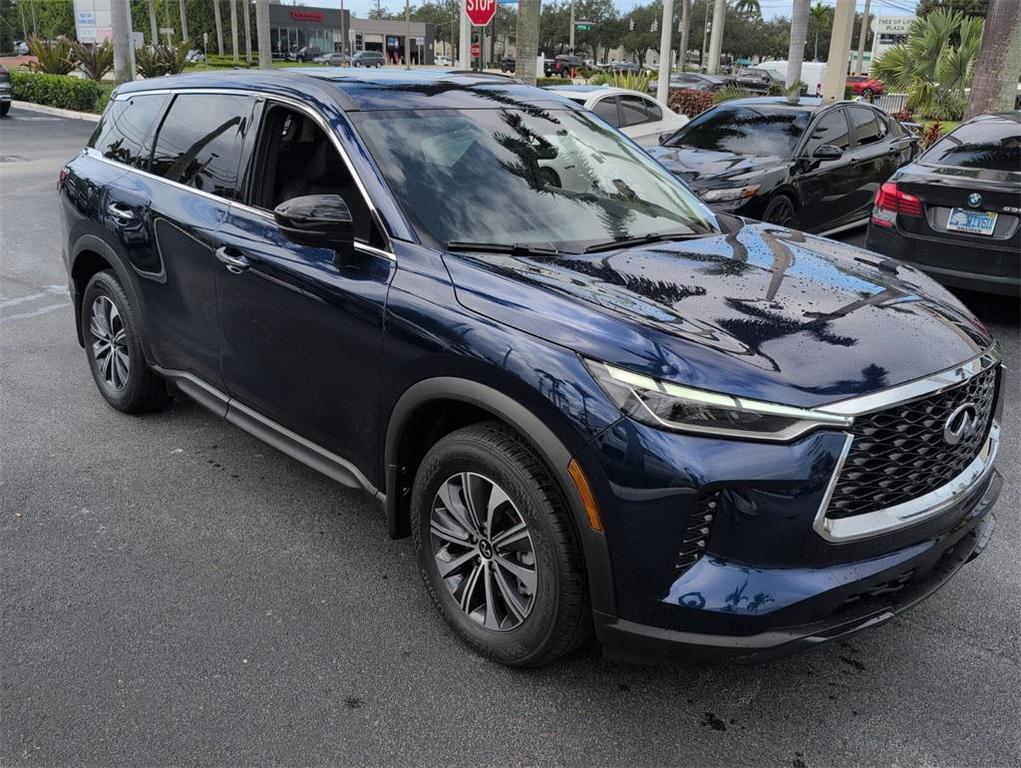 used 2025 INFINITI QX60 car, priced at $39,618