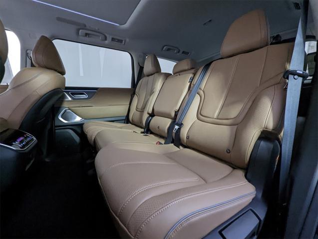 new 2025 INFINITI QX80 car, priced at $104,070