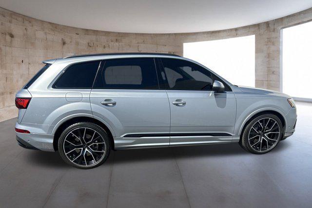 used 2023 Audi Q7 car, priced at $55,999