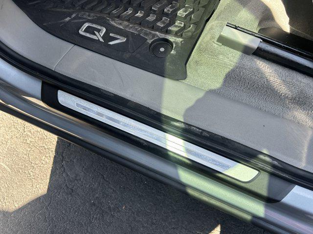used 2023 Audi Q7 car, priced at $55,999