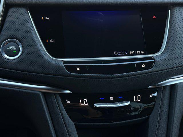 new 2025 Cadillac XT5 car, priced at $47,615