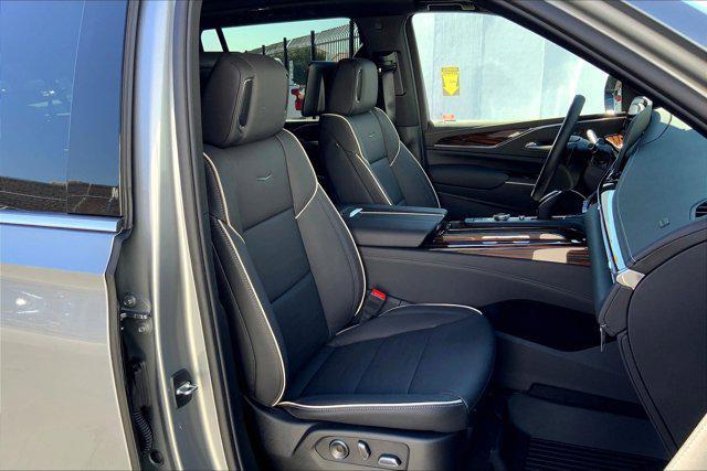 new 2024 Cadillac Escalade ESV car, priced at $109,885