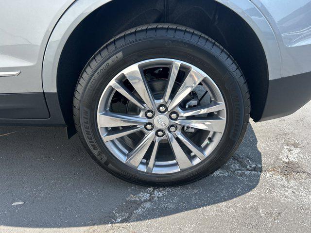 new 2025 Cadillac XT5 car, priced at $55,014