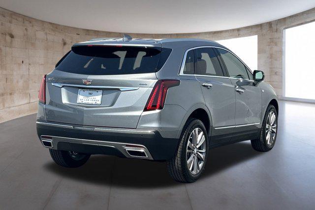 new 2025 Cadillac XT5 car, priced at $55,014