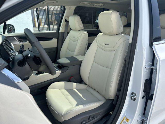 new 2025 Cadillac XT6 car, priced at $63,040