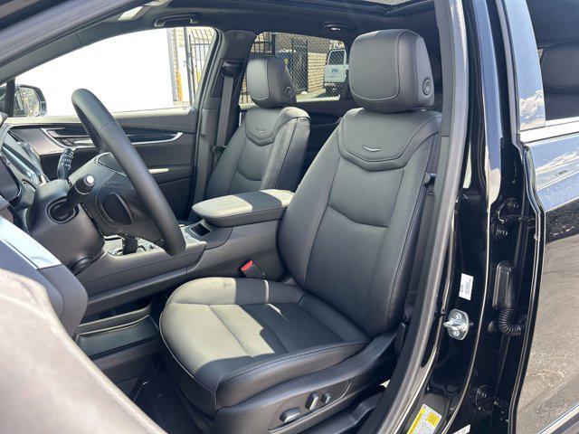new 2025 Cadillac XT5 car, priced at $55,639