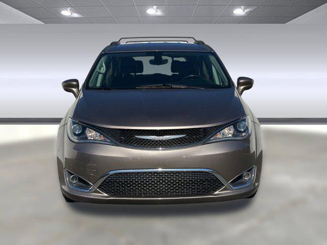 used 2017 Chrysler Pacifica car, priced at $10,999