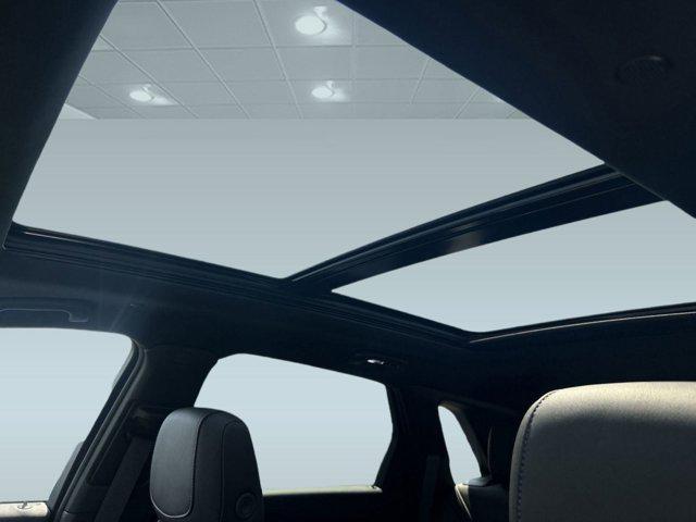 new 2025 Cadillac XT5 car, priced at $54,039