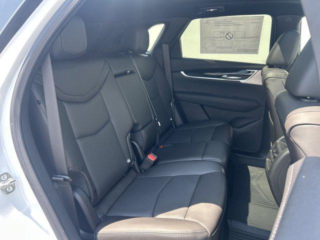 new 2025 Cadillac XT5 car, priced at $54,039