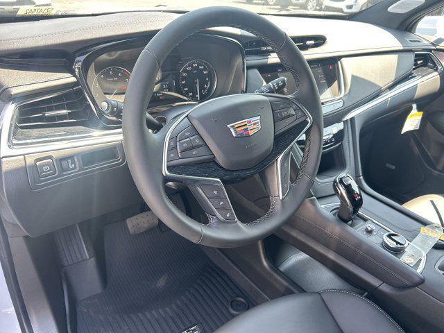 new 2025 Cadillac XT5 car, priced at $54,039