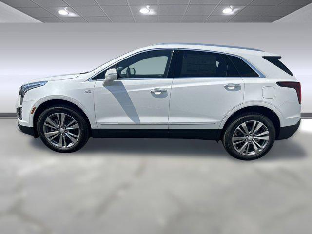 new 2025 Cadillac XT5 car, priced at $54,039