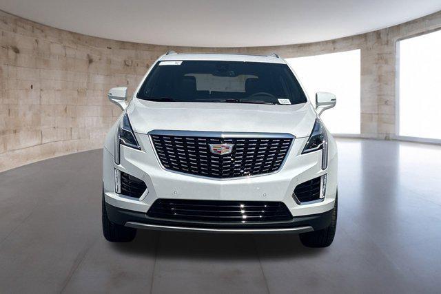 new 2025 Cadillac XT5 car, priced at $54,039