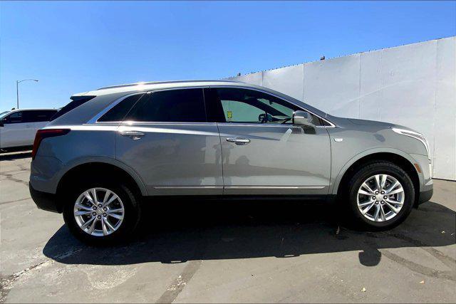 new 2025 Cadillac XT5 car, priced at $45,612