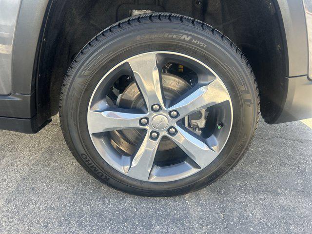 used 2021 Jeep Grand Cherokee L car, priced at $28,987