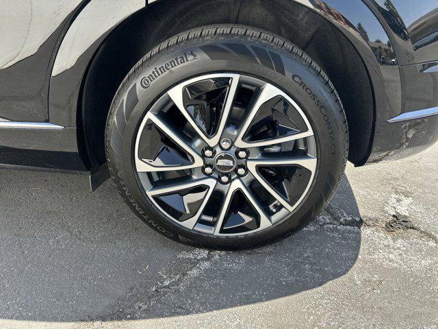 new 2025 Cadillac OPTIQ car, priced at $55,365