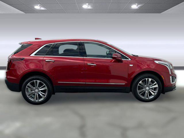 new 2025 Cadillac XT5 car, priced at $52,731