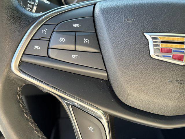 used 2022 Cadillac XT5 car, priced at $27,299
