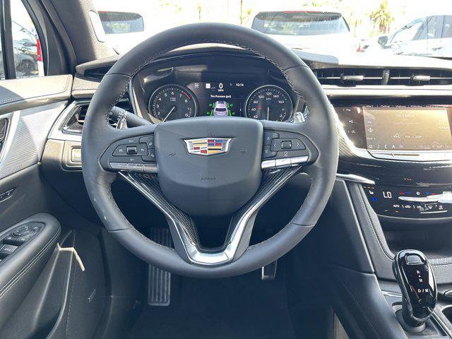 new 2025 Cadillac XT6 car, priced at $70,148