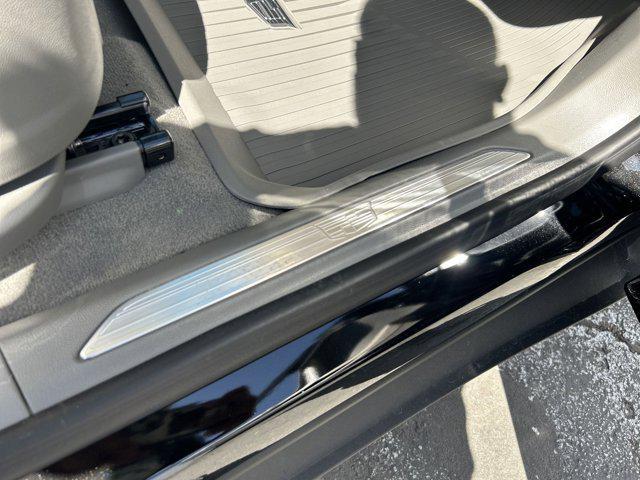 new 2025 Cadillac XT5 car, priced at $52,101