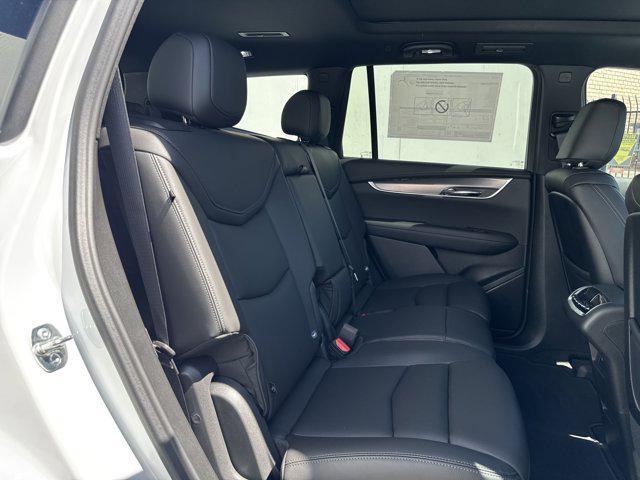 new 2025 Cadillac XT6 car, priced at $52,189