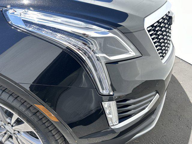 new 2025 Cadillac XT5 car, priced at $53,110