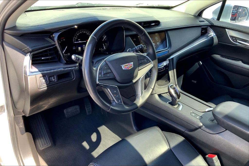 used 2018 Cadillac XT5 car, priced at $14,496