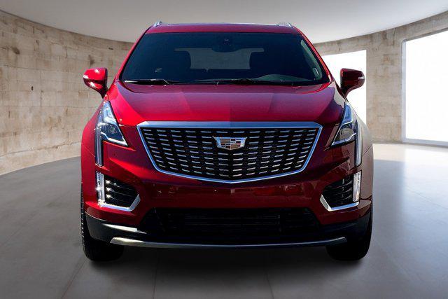 new 2025 Cadillac XT5 car, priced at $54,912