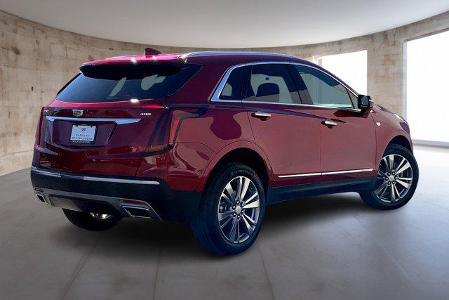 new 2025 Cadillac XT5 car, priced at $54,912