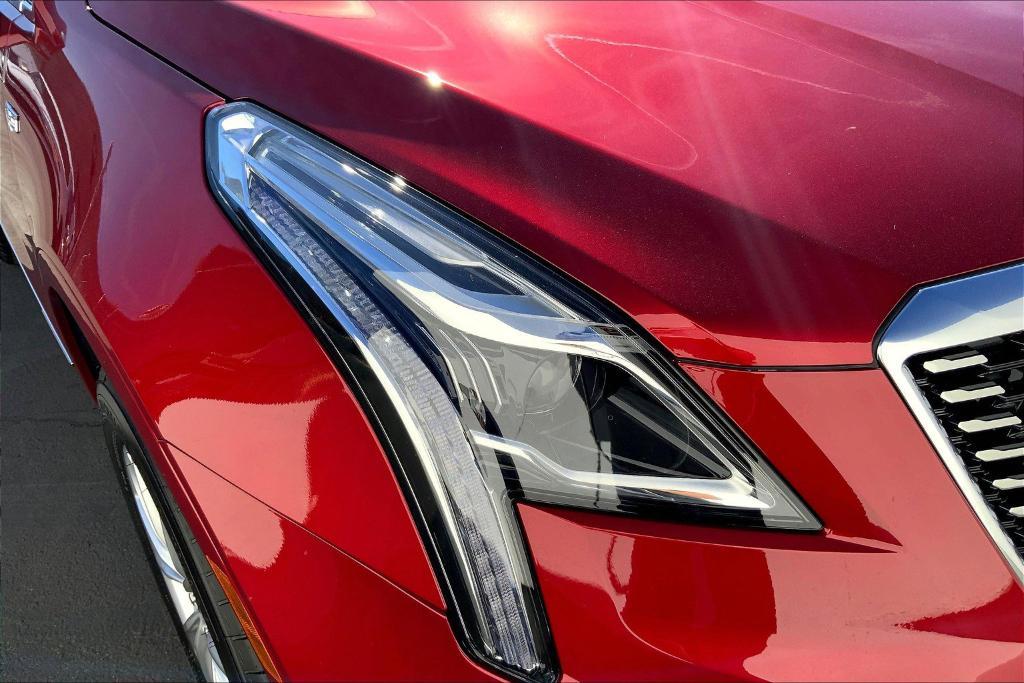 new 2024 Cadillac XT5 car, priced at $47,062