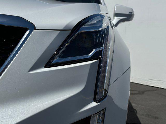 new 2025 Cadillac XT5 car, priced at $61,010