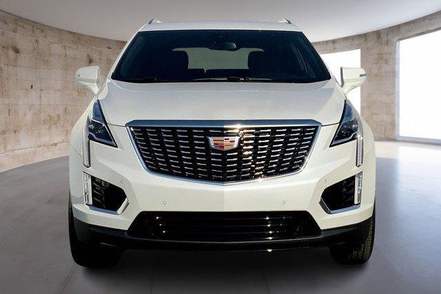 new 2025 Cadillac XT5 car, priced at $46,812