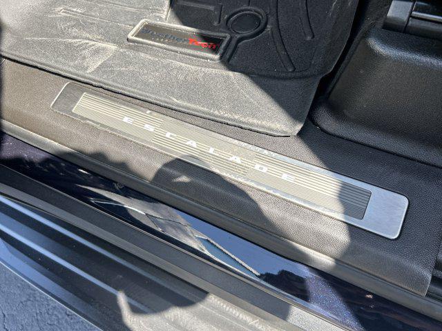 used 2021 Cadillac Escalade ESV car, priced at $68,999
