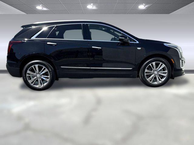 new 2025 Cadillac XT5 car, priced at $56,681