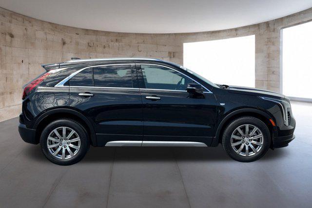used 2022 Cadillac XT4 car, priced at $27,498